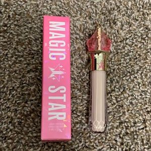 Jeffrey Star Concealer